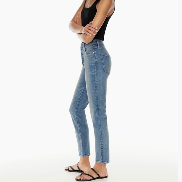 Aritzia Denim Forum Women’s Slim Jeans Medium Wash - Picture 2 of 5